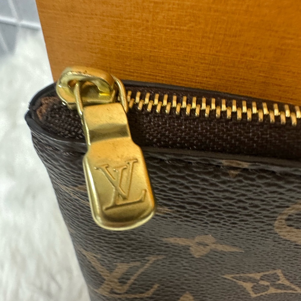 Louis Vuitton  Monogram Pouch✨ - Picture 7 of 11